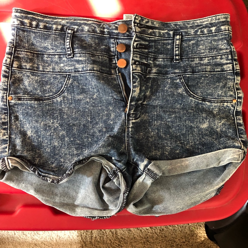 high waisted shorts